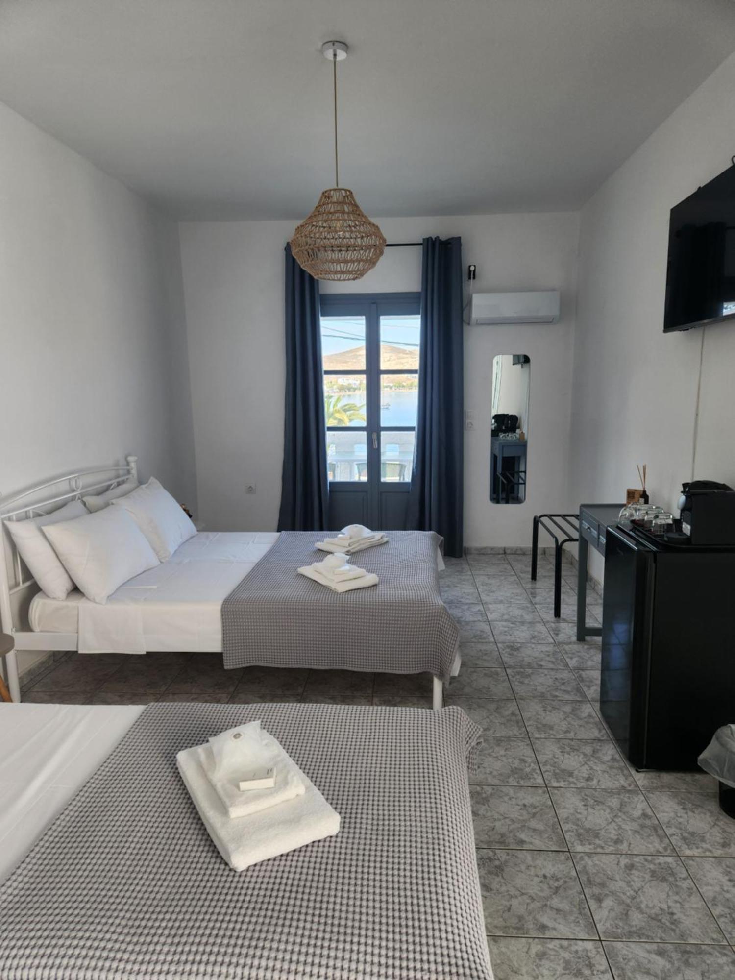 Eleios Hotel Serifos Livádi Kültér fotó